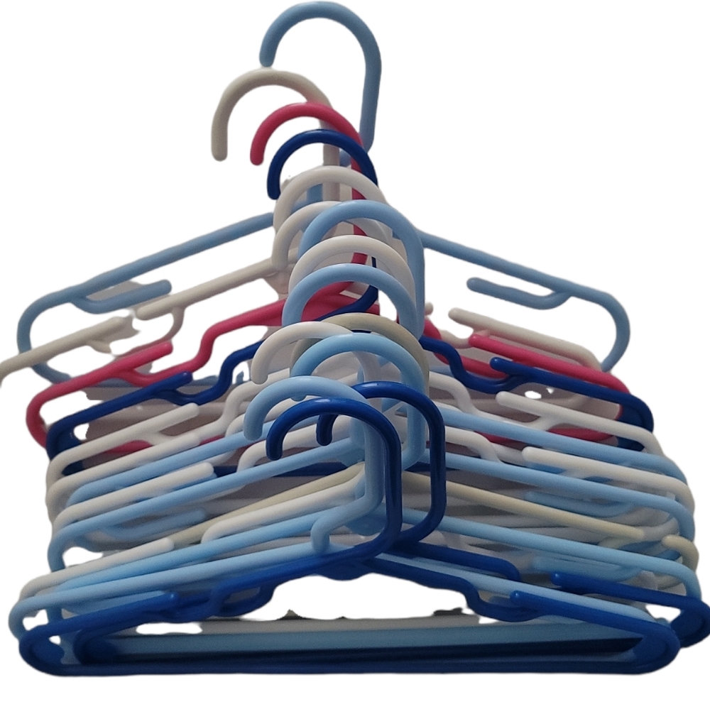 Children's plastic hanger